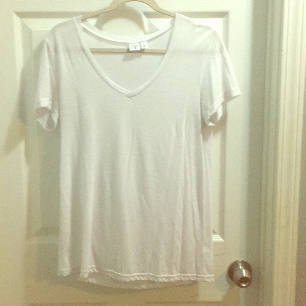 BP white V neck tee
